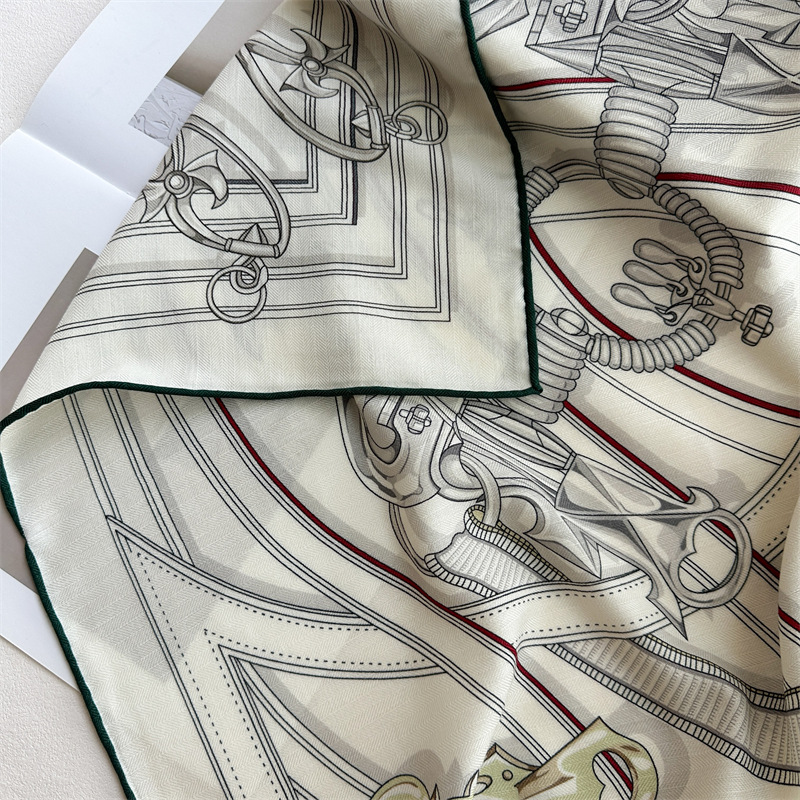 40% Silk 60% Wool Scarf 135x13 - Sewing Hemming review and price
